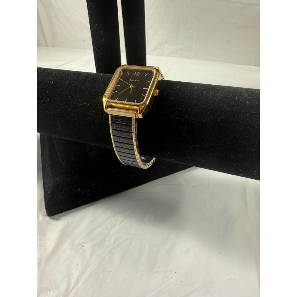 RARE SONATA BY TATA MENS GOLD PLATED RECTABGLE DAY QUARTZ New Battery